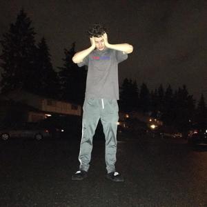 Radio(feat. Diordaze) (Explicit)