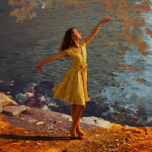 Golden shore