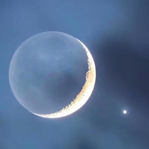 错位时空 (翻自 临霜子)