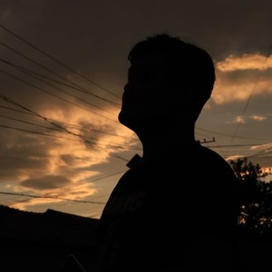 白色-致敬90后医护人员 (Demo)