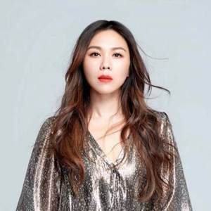 蔡健雅 Tanya's 彈吧吉他小教室之如何换把位【第一课】