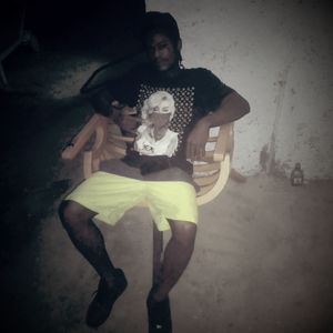 Rolls Royce's cruising by on Chromes