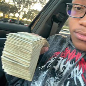 PLOT (feat. 1lanesk & floww2stuck) (Explicit)