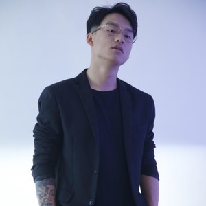 无人似我 (伴奏)