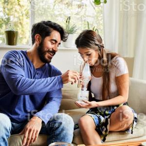 smokinggasinmylivingroom(feat. moodyriley) (Explicit)