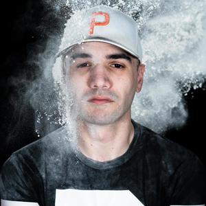 WANNABE 2(feat. Rari Beats) (Explicit)