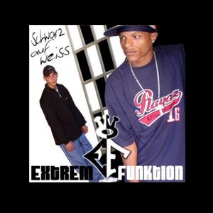 Schachmatt (feat. Phreaky Flave & Raro) (Explicit)