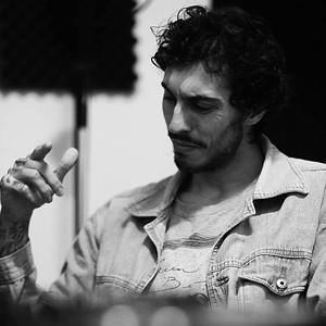 Nowzias - Com Licença