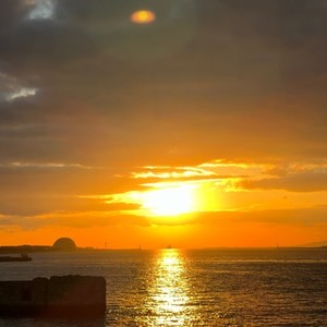 Sunburning (feat. 999beatz)