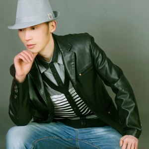 伤心的泪伤心的流