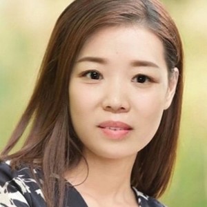 红尘一笑逐红颜