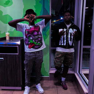 2SDXRT3ALL FLOW! (feat. glokkzo) (Explicit)