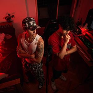 FRENETICO (feat. JOYZE) (Explicit)