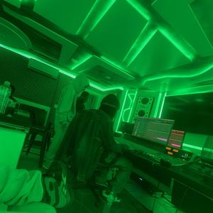 What They On (feat. Spazzo & Dee Flocks) (Explicit)