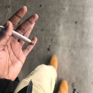 Shes Titanic (feat. Zae Baby) (Radio Edit)