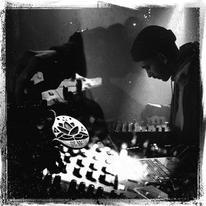 SEEYAY - LAY THEM DOWN / EASY FRESH EDIT