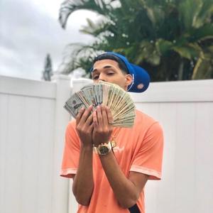 SI ME TOCA (feat. SUPERJAVI)