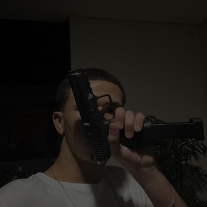 TRAJADO E MAQUINADO VS BALANÇA BALANÇA A GLOCK (Explicit)