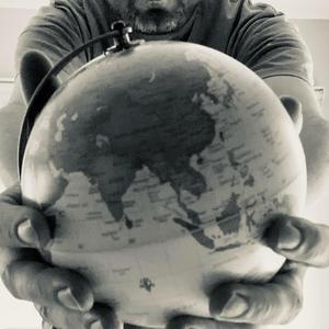 Stor Verden (feat. Paller, Niko Yu & MC Sunthii) (Explicit)