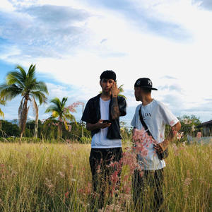 Dos Caras (feat. Bairon)