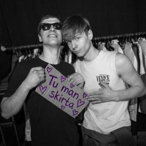 Tu man skirta (feat. Dovydas Valuntonis)