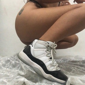 Por arriba(feat. Hija de la Ruinx & FlakOG) (Explicit)