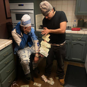 Hold Up (feat. WakeUpDanny) (Explicit)