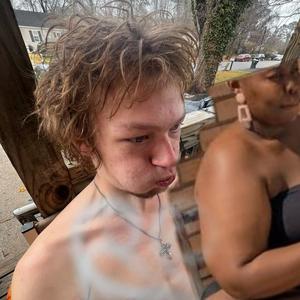 Cant conversate (Explicit)