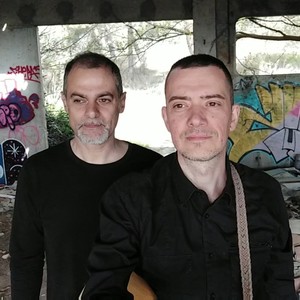 Esperanza(feat. Dani Tura)