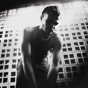 Teniendo dinero (es más fácil amar) (Explicit)