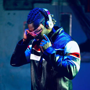 Addicted (feat. Dewill & Flornerd) (Explicit)