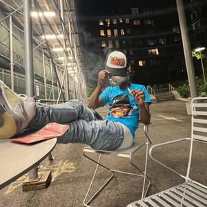 A Lot Of Bandz (feat. Mally Bandz) (Explicit)