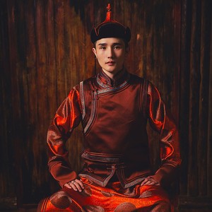 谧摇