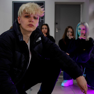 Tryb Samolotowy (Explicit)