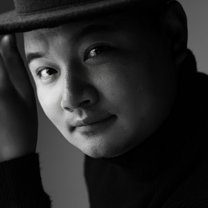 郭鎏源 - 绽放 (伴奏)