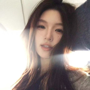 姑娘把谁记心上