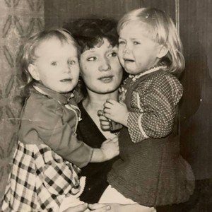 Family Gang (Explicit)