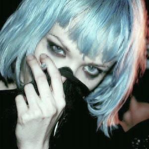 crashing down (feat. AKVRI) (Explicit)