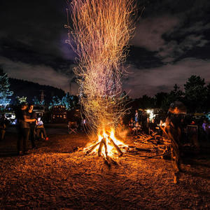 It's Goin' Down (feat. Tonethebone) (Explicit)