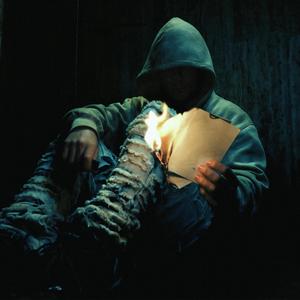 Arde (feat. alezio) (Explicit)