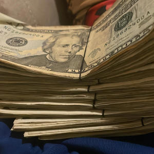 Stashing Gz (feat. GabannaJon) (Explicit)