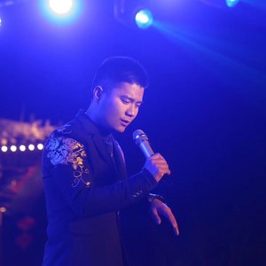 刘小海 - 共度余生 (伴奏)