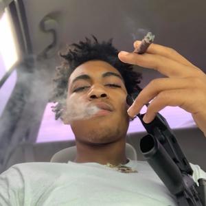 Who Got Smoke (Explicit)