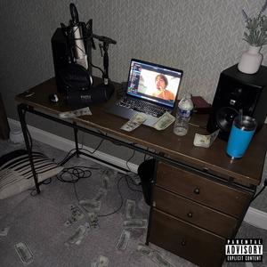 TWO CHAINZ (feat. RainingLol) (Explicit)