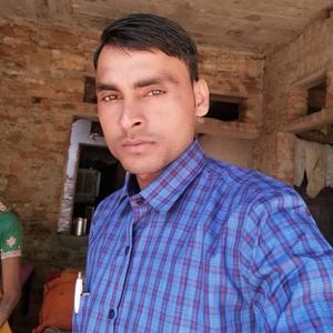 पाणी वाली लुगड़ी में चेहरों दिख