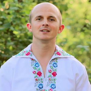 Dintre Atâtea Flori Din Lume
