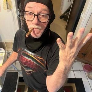 turn me up! (feat. hidden lotus) (Explicit)