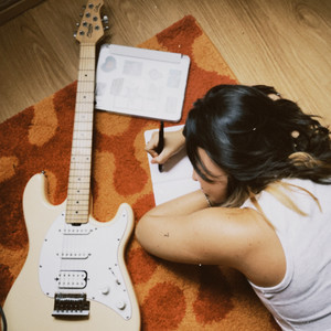 una chica buena de manual