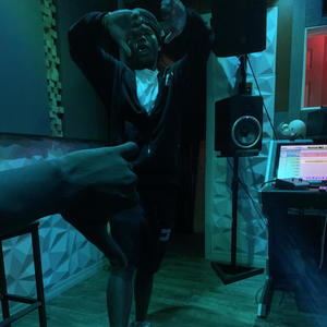 Headtap (feat. LiSeven) (Explicit)