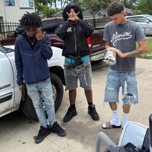 Hand Out (feat. 1k.baby)